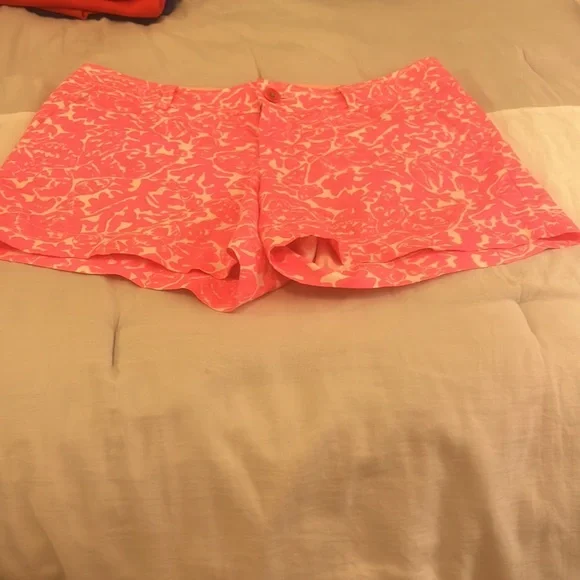 Brand New Preppy Pink & Whits Lilly Pulitzer Shorts - Women’s Size 6